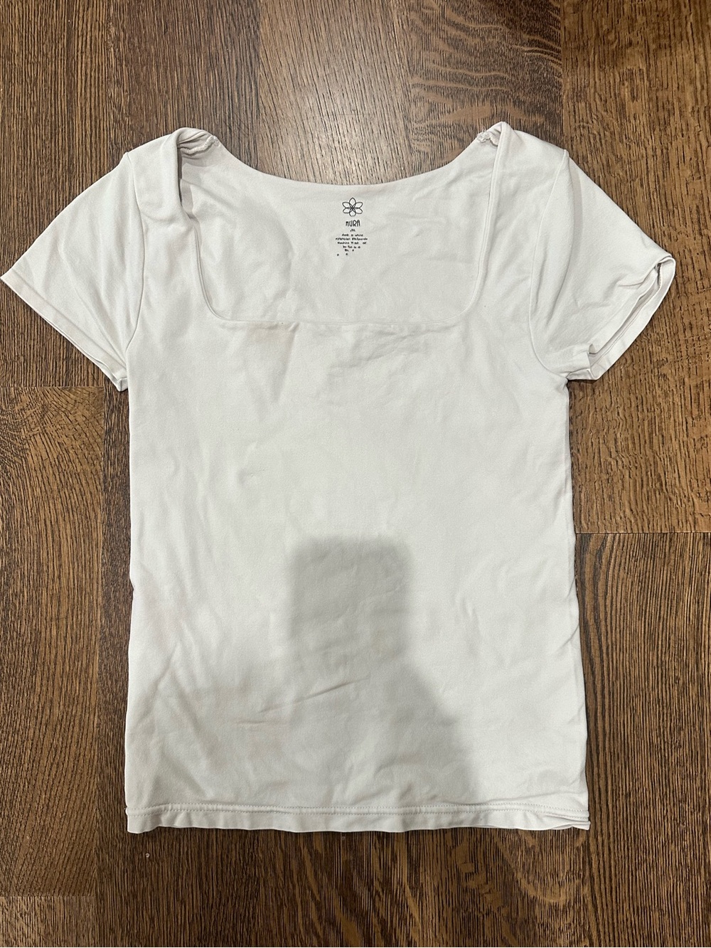 Women’s large/extra large AURA Top cream
